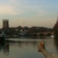 Hen lay on Thames